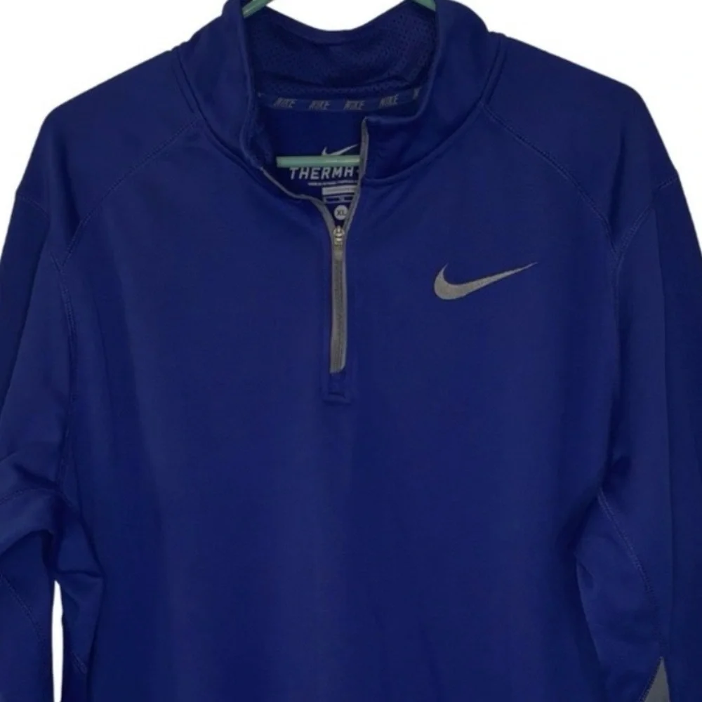 Nike Therma Fit Blue and Gray Mock Neck Colorblock Swoosh 1/4 Zip Fleece